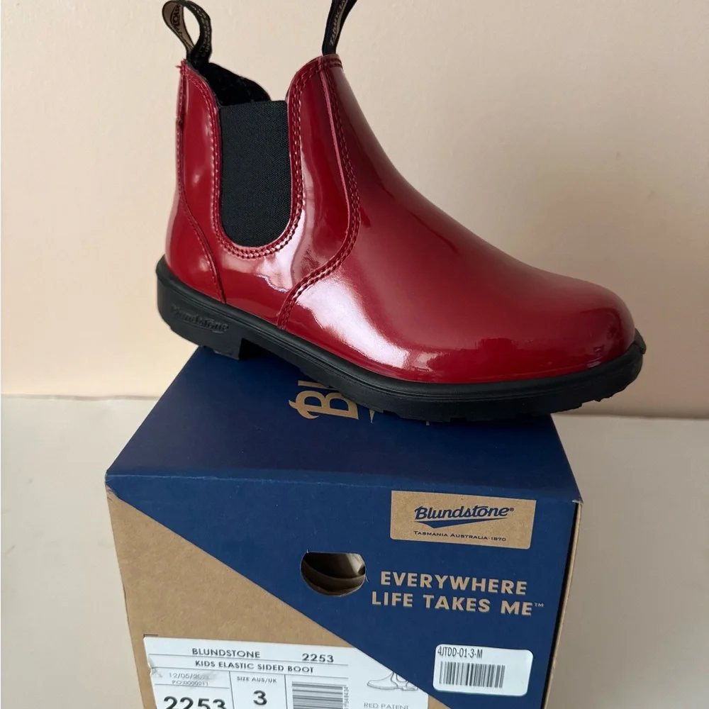 Blundstone Red Low-Heel Chelsea  shiny red patent leather boot. 2253. 3, 4
